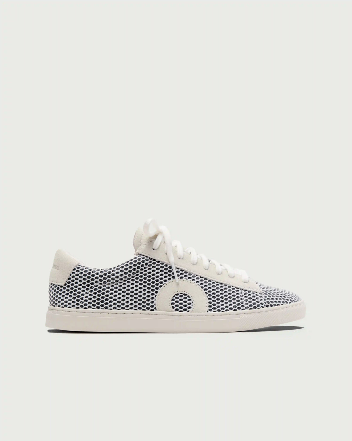 Low 1 | Carbon (Waterproof)