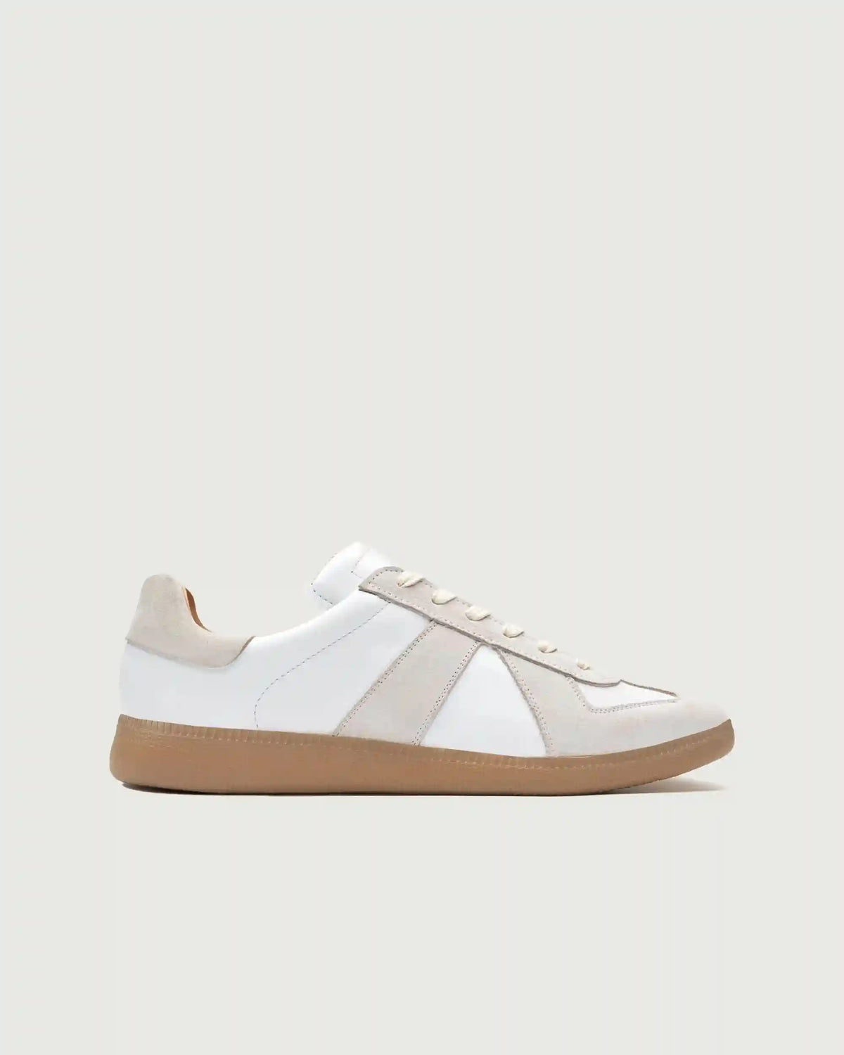 GAT | White / Gum